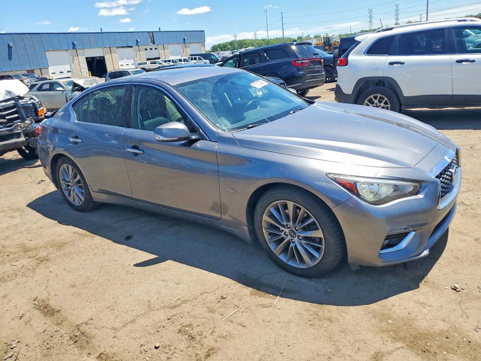 57372086 :رقم المزاد ، JN1EV7AR8JM442518 vin ، 2018 Infiniti Q50 مزاد بيع