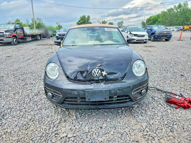 56463276 :رقم المزاد ، 3VW7S7AT6GM800980 vin ، 2016 Volkswagen Beetle مزاد بيع