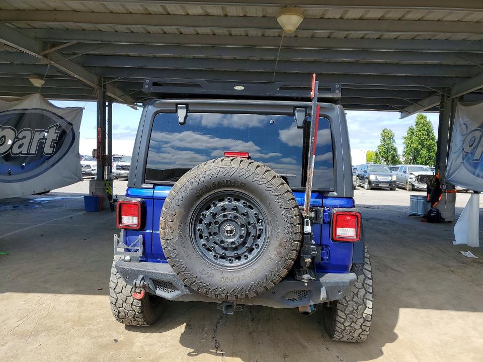2018 Jeep Wrangler Unlimited მანქანა იყიდება აუქციონზე, vin: 1C4HJXDNXJW331973, აუქციონის ნომერი: 57970566