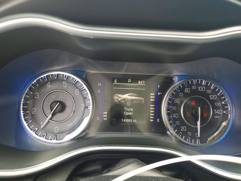 58508356 :رقم المزاد ، 1C3CCCAB1FN732241 vin ، 2015 Chrysler 200 مزاد بيع
