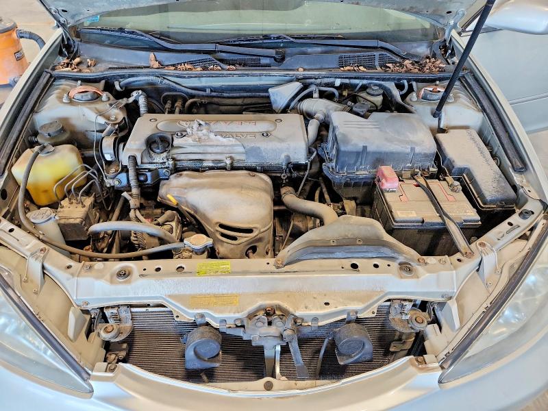 56932456 :رقم المزاد ، JTDBE32K820045555 vin ، 2002 Toyota Camry مزاد بيع