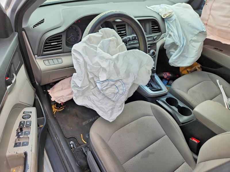58464176 :رقم المزاد ، 5NPD74LF9KH495227 vin ، 2019 Hyundai Elantra مزاد بيع