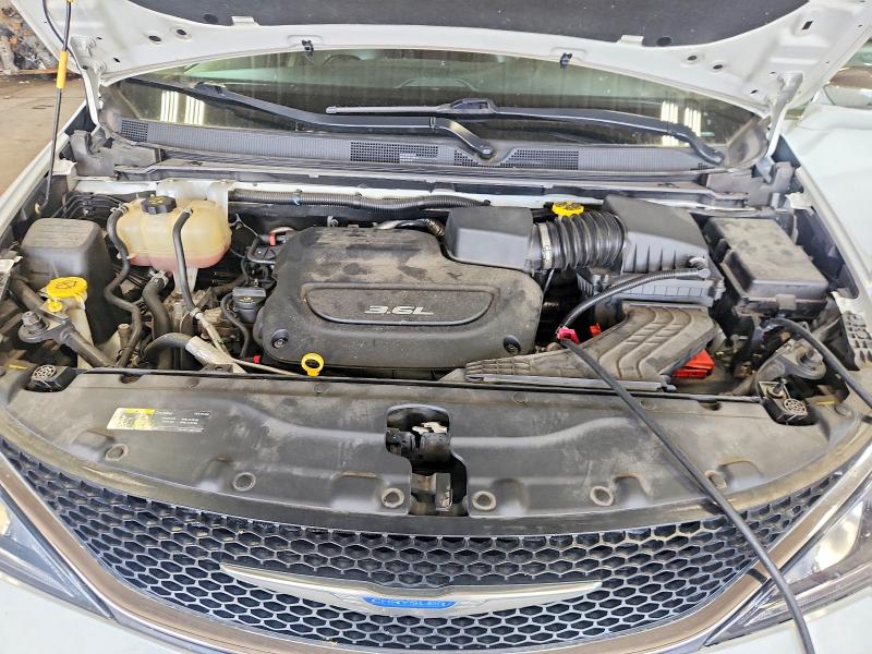 2018 Chrysler Pacifica მანქანა იყიდება აუქციონზე, vin: 2C4RC1GG9JR251775, აუქციონის ნომერი: 59307616