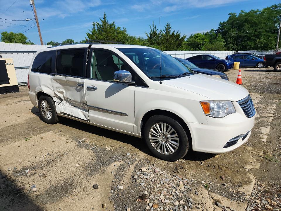58843916 :رقم المزاد ، 2C4RC1GG1DR531257 vin ، 2013 Chrysler Town & Country مزاد بيع