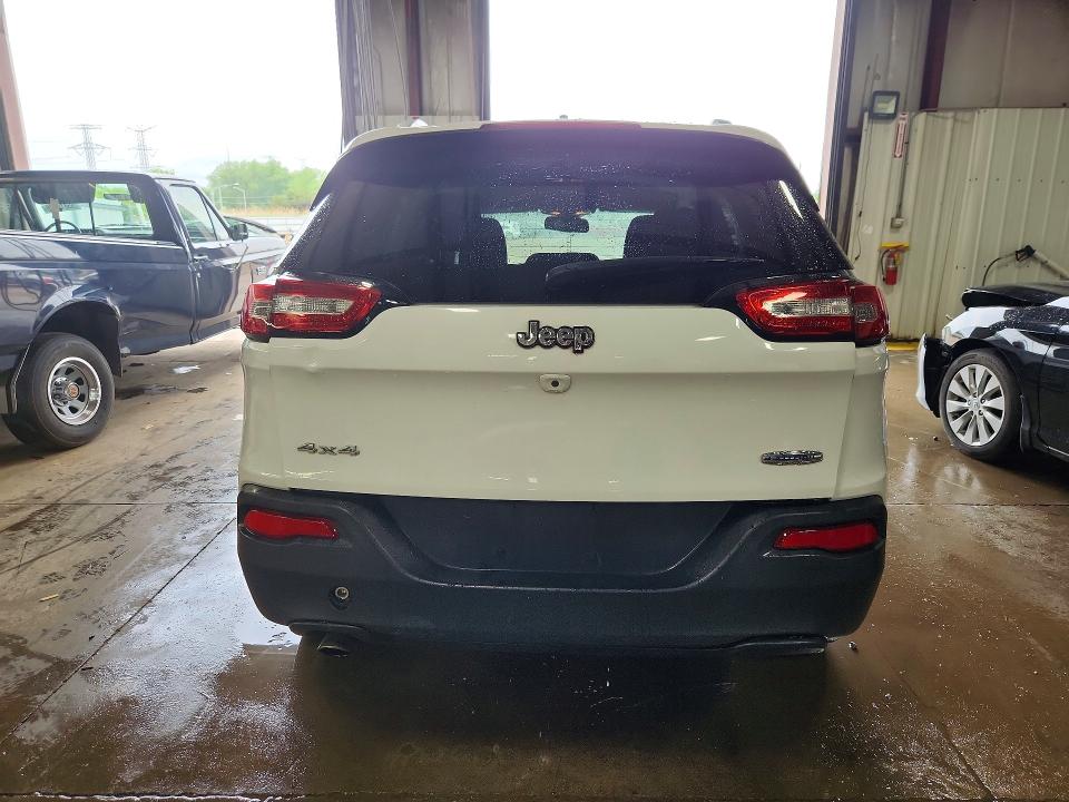 56130566 :رقم المزاد ، 1C4PJMCB8GW153037 vin ، 2016 Jeep Cherokee مزاد بيع
