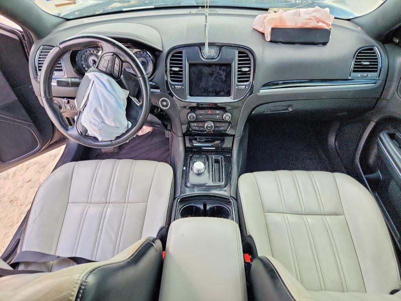 57077286 :رقم المزاد ، 2C3CCABG8JH142988 vin ، 2018 Chrysler 300 مزاد بيع