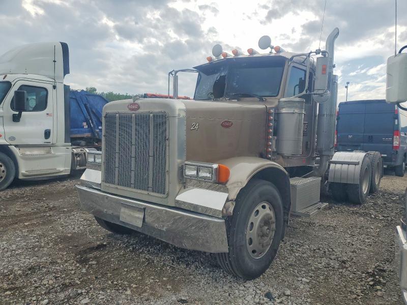 56583716 :رقم المزاد ، 1XP5DU9X36D893461 vin ، 2006 Peterbilt 379 مزاد بيع