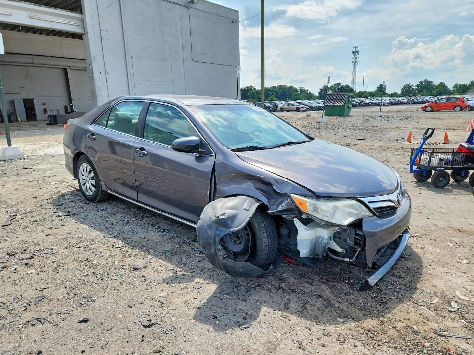 2014 Toyota Camry მანქანა იყიდება აუქციონზე, vin: 4T4BF1FK2ER406238, აუქციონის ნომერი: 58557876