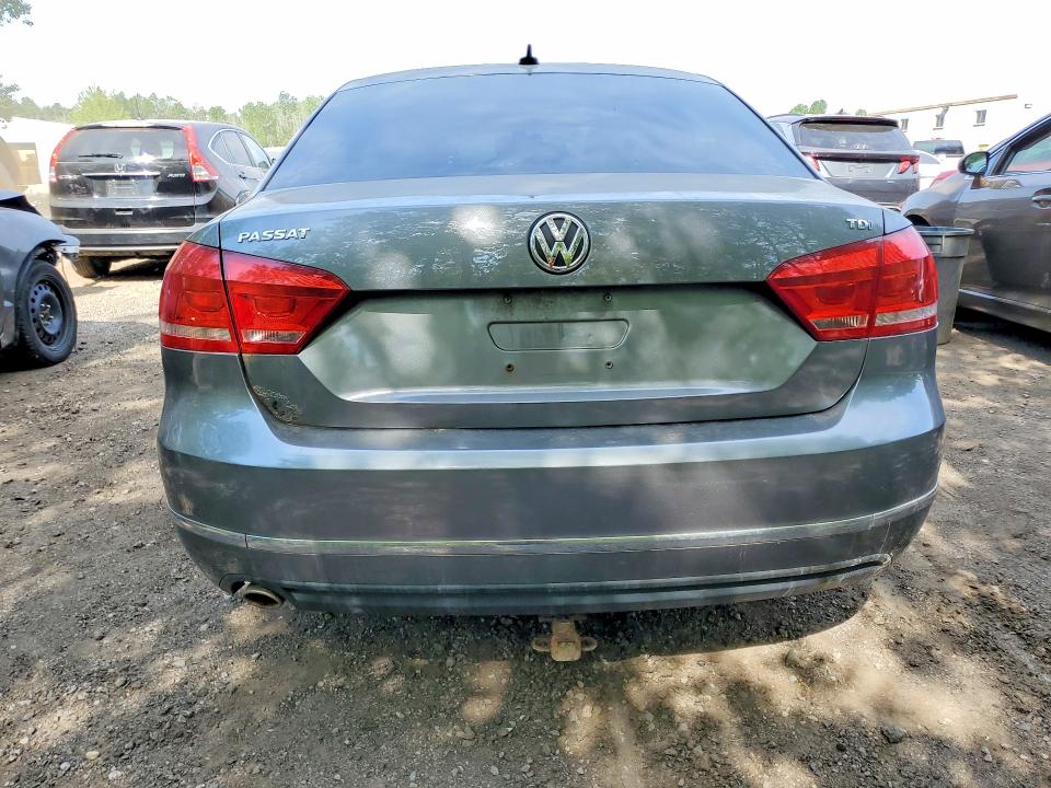 56265006 :رقم المزاد ، 1VWBN7A33EC016286 vin ، 2014 Volkswagen Passat مزاد بيع
