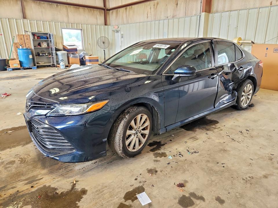 2019 Toyota Camry მანქანა იყიდება აუქციონზე, vin: 4T1B11HK7KU256841, აუქციონის ნომერი: 56499776