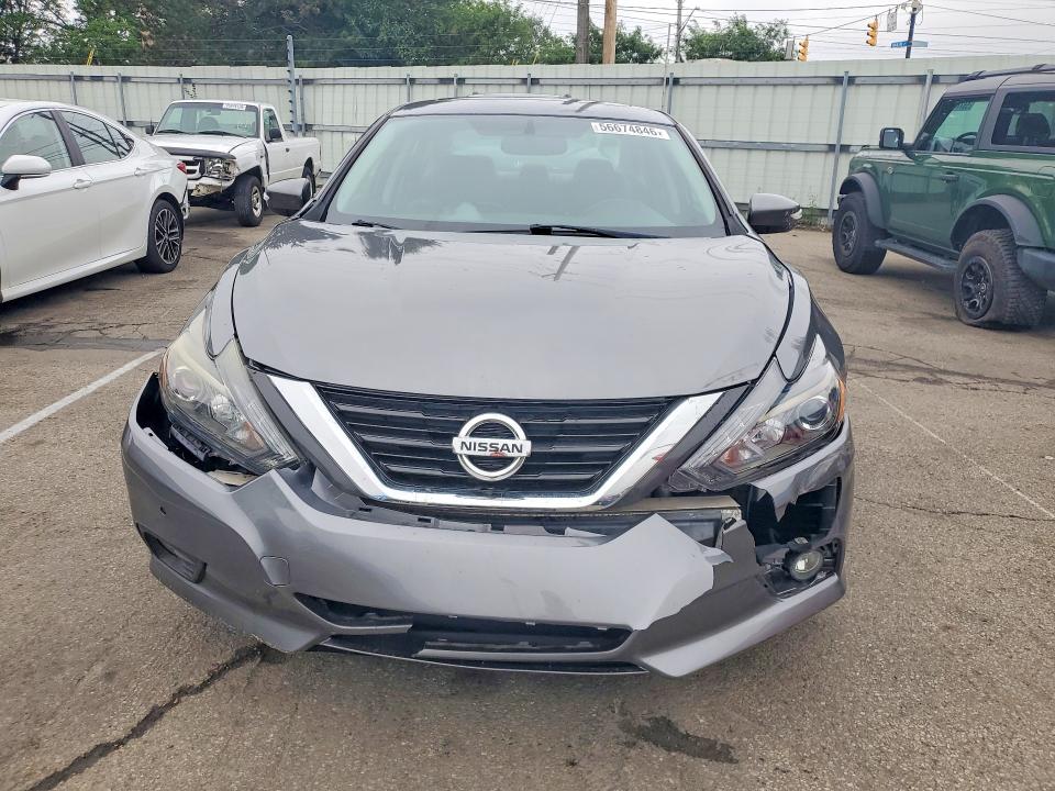56674846 :رقم المزاد ، 1N4BL3AP1HC217859 vin ، 2017 Nissan Altima مزاد بيع