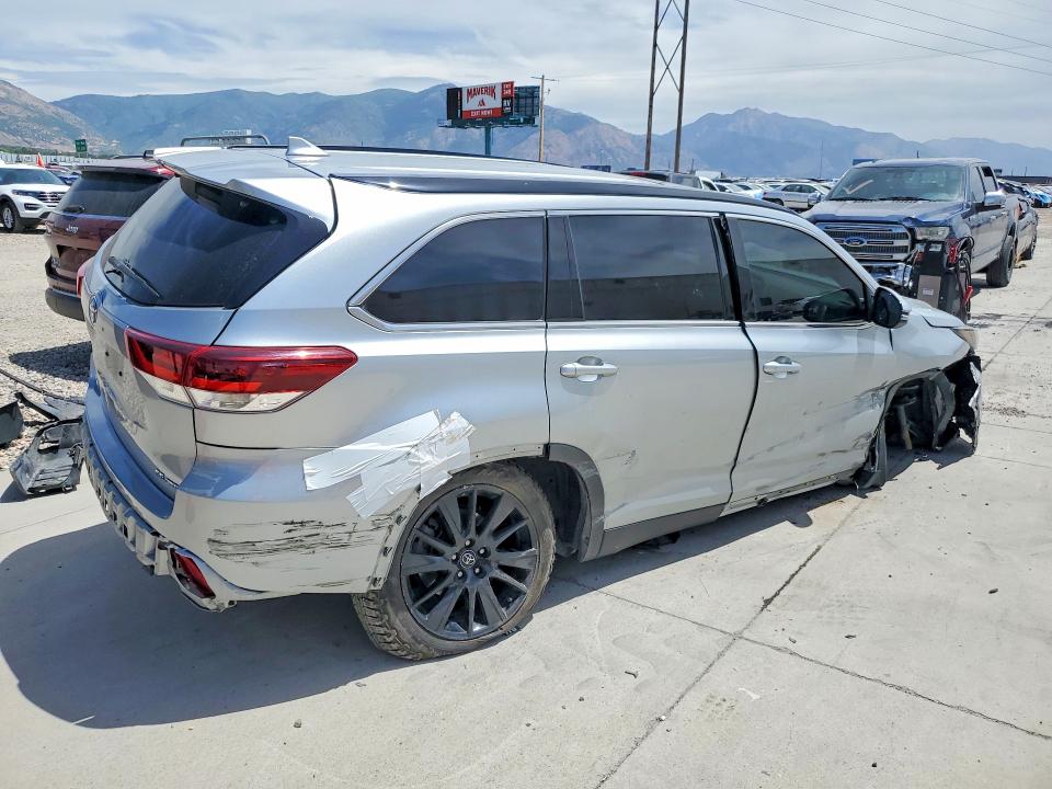 Продаж на аукціоні авто 2019 Toyota Highlander, vin: 5TDJZRFH1KS609996, номер лоту: 55649396
