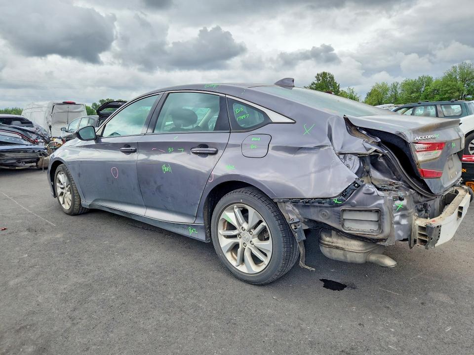 59089066 :رقم المزاد ، 1HGCV1F18JA031210 vin ، 2018 Honda Accord مزاد بيع