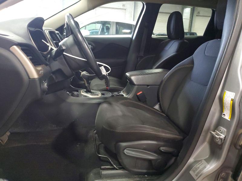 58450806 :رقم المزاد ، 1C4PJMCS9FW634848 vin ، 2015 Jeep Cherokee مزاد بيع
