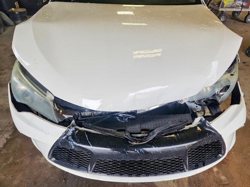 56604706 :رقم المزاد ، 4T1BF1FK0GU153370 vin ، 2016 Toyota Camry مزاد بيع