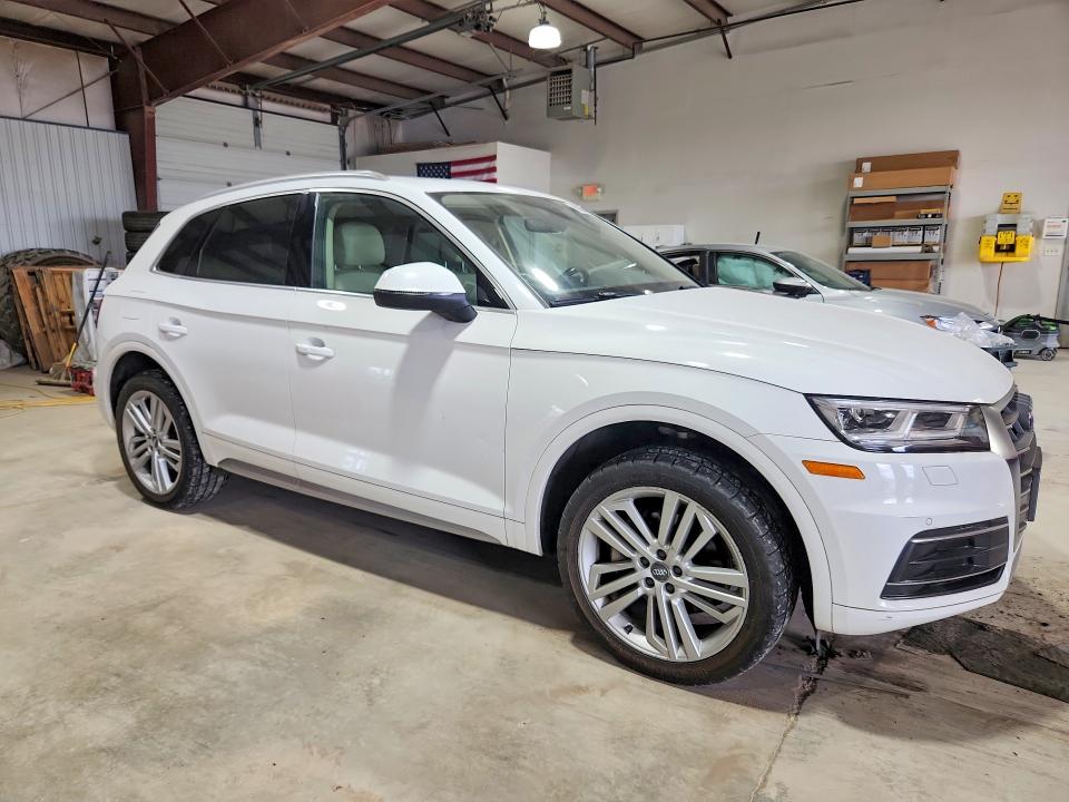 58983896 :رقم المزاد ، WA1BNAFY0J2010721 vin ، 2018 Audi Q5 مزاد بيع