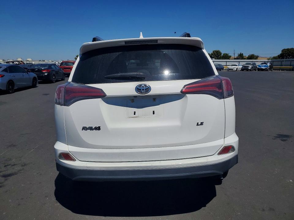 56278606 :رقم المزاد ، JTMZFREV4JD128962 vin ، 2018 Toyota Rav4 مزاد بيع