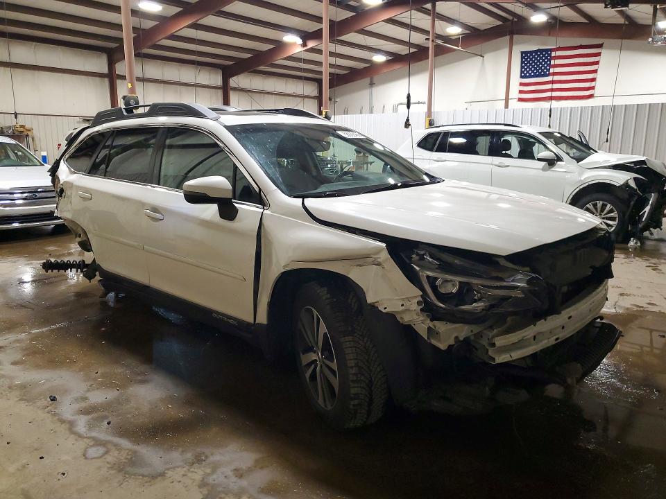 2018 Subaru Outback მანქანა იყიდება აუქციონზე, vin: 4S4BSANC9J3212645, აუქციონის ნომერი: 58922466