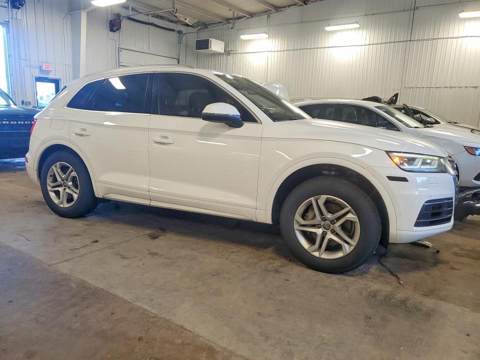 58127066 :رقم المزاد ، WA1BNAFY7J2174533 vin ، 2018 Audi Q5 مزاد بيع