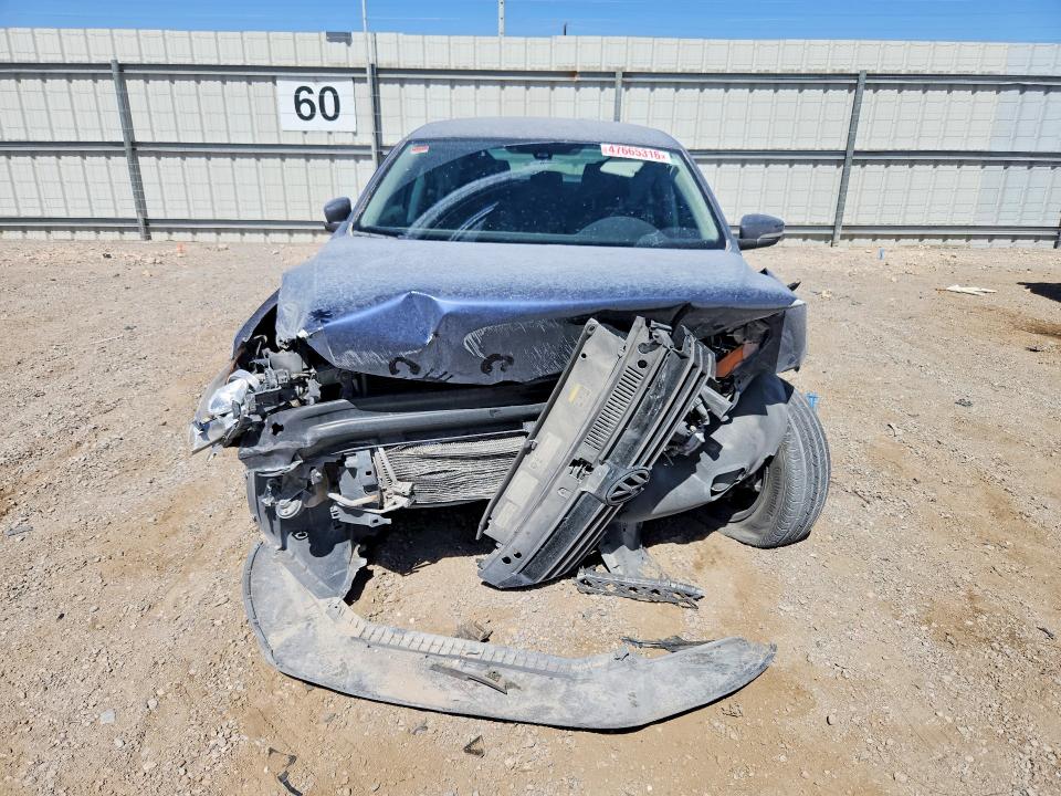47665316 :رقم المزاد ، 1VWAT7A34FC005719 vin ، 2015 Volkswagen Passat مزاد بيع