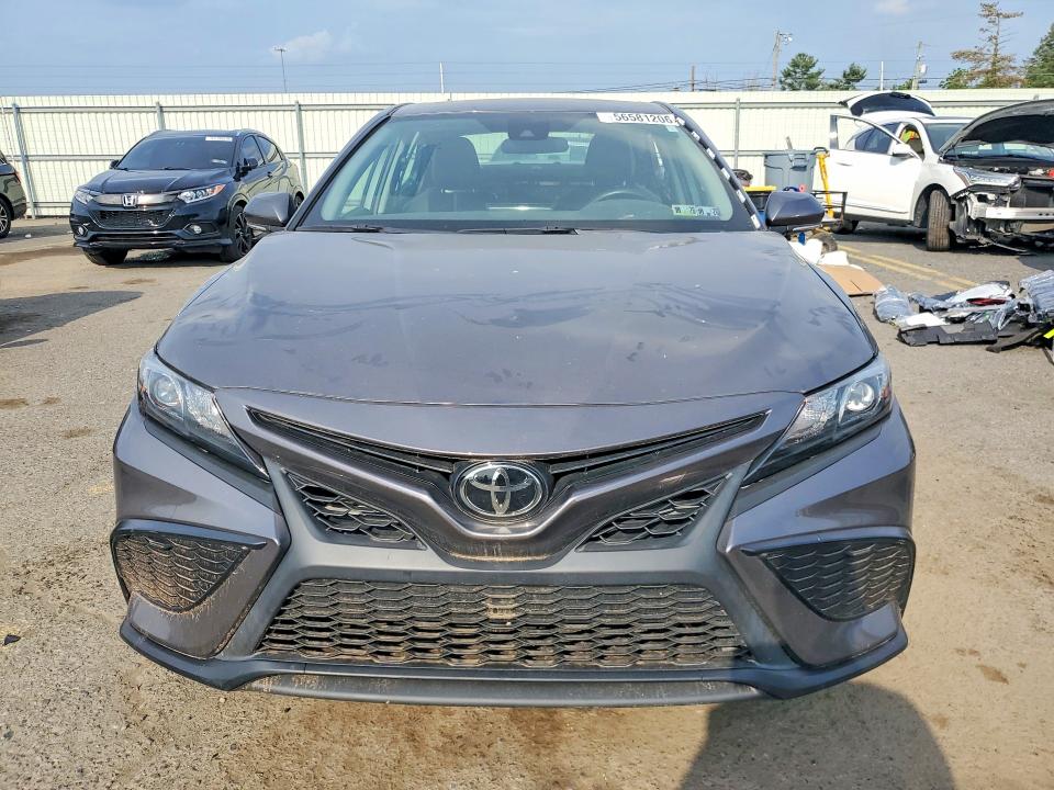 2023 Toyota Camry მანქანა იყიდება აუქციონზე, vin: 4T1G11AK4PU739873, აუქციონის ნომერი: 56581206