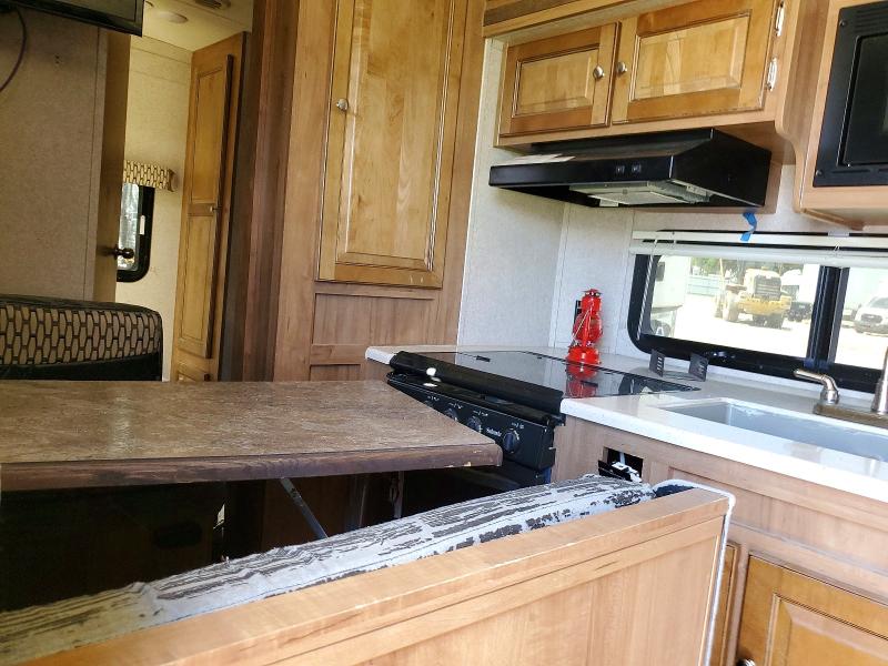 Продаж на аукціоні авто 2018 Foresriver Rockwood, vin: 4X4TRLY29JD417258, номер лоту: 51816686