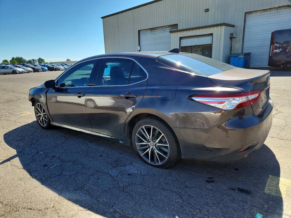 Продаж на аукціоні авто 2018 Toyota Camry, vin: 4T1BZ1HK3JU006116, номер лоту: 56811126