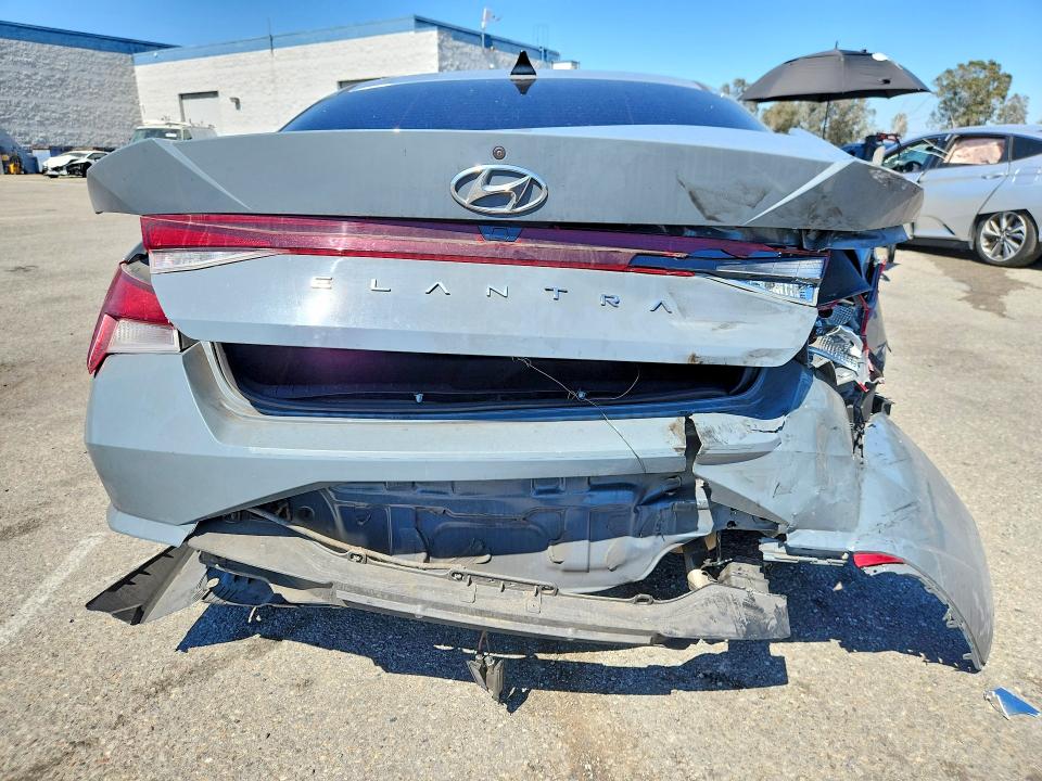 2021 Hyundai Elantra მანქანა იყიდება აუქციონზე, vin: KMHLM4AG8MU127335, აუქციონის ნომერი: 57970956