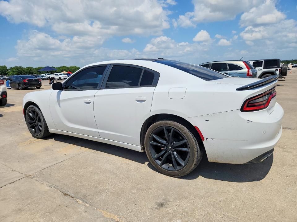 56121046 :رقم المزاد ، 2C3CDXBG7FH721526 vin ، 2015 Dodge Charger مزاد بيع
