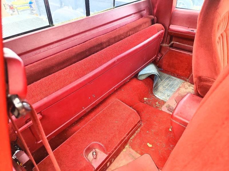 58717736 :رقم المزاد ، 1GCHC39N1PE192276 vin ، 1993 Chevrolet Gmt-400 مزاد بيع
