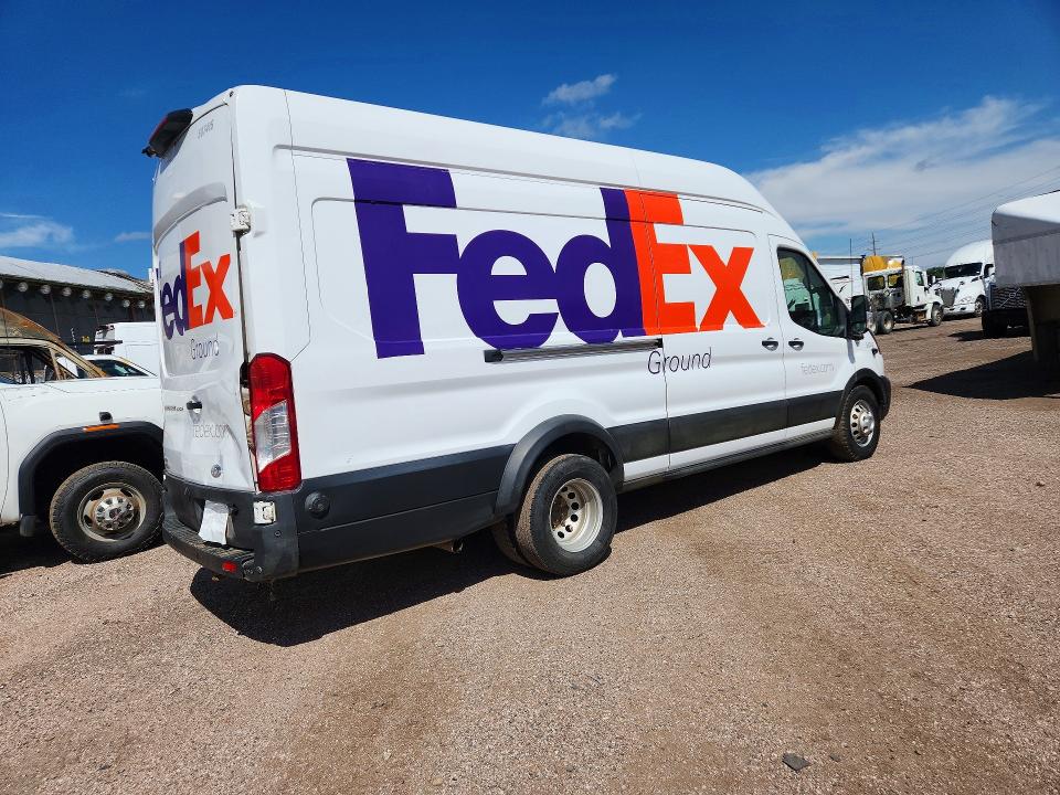 51969316 :رقم المزاد ، 1FTRU8UG1NKA66747 vin ، 2022 Ford Transit مزاد بيع