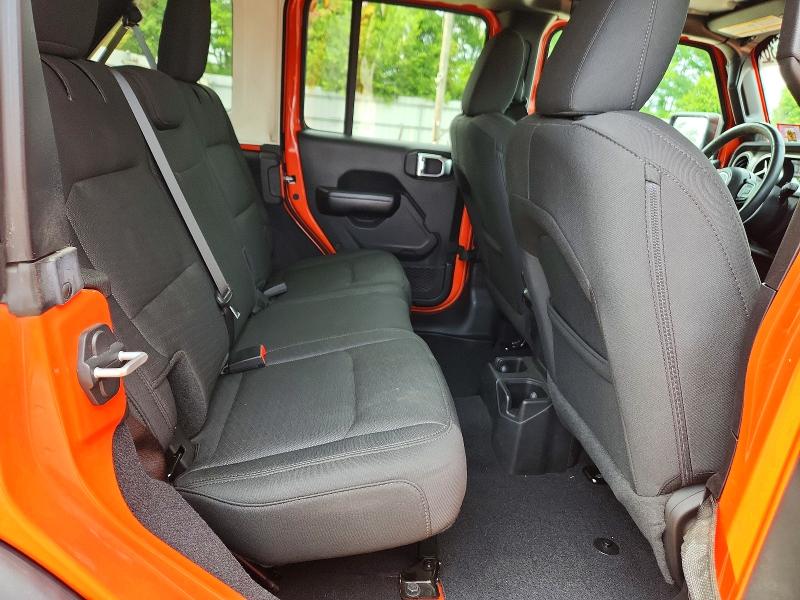 56562636 :رقم المزاد ، 1C4HJXDG8KW583692 vin ، 2019 Jeep Wrangler Unlimited مزاد بيع