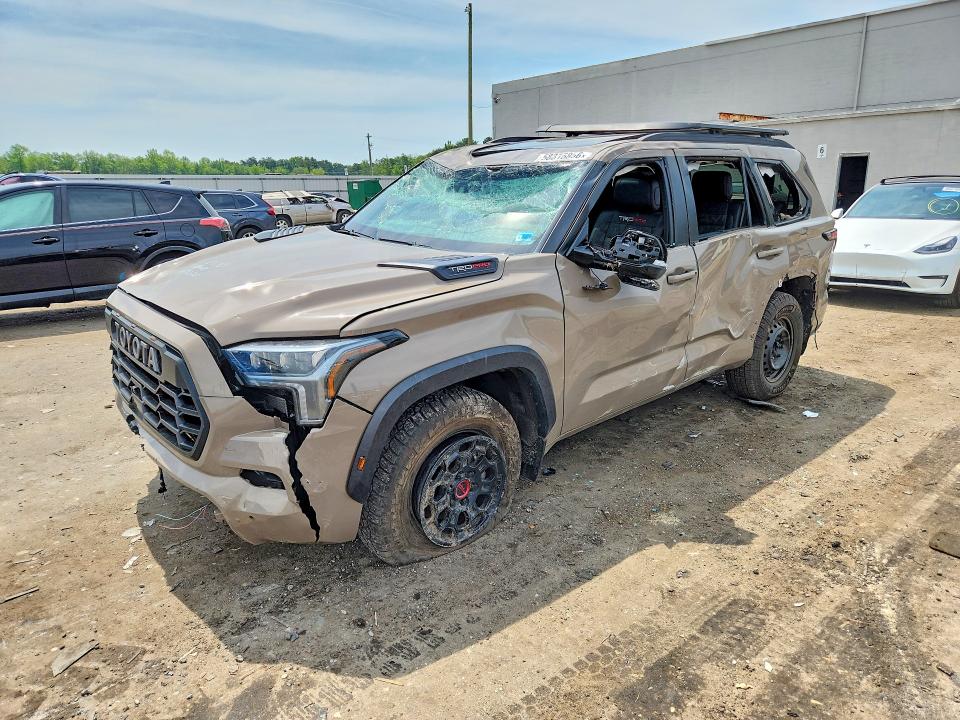 Auction sale of the 2025 Toyota Sequoia, vin: 7SVAAABA6SX062113, lot number: 58815856