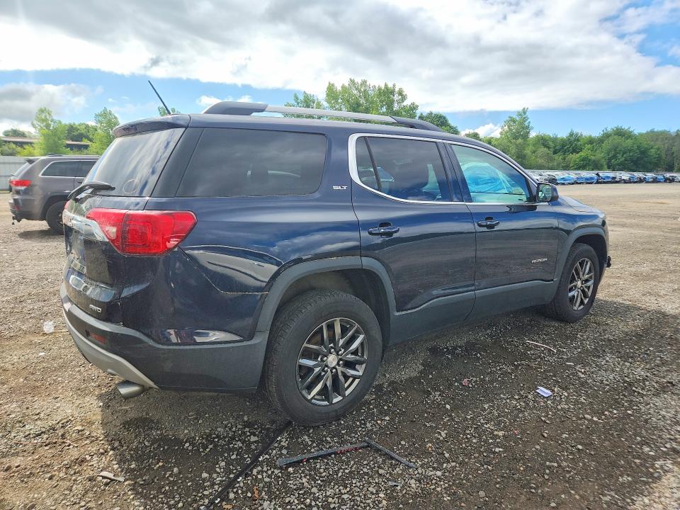 56760226 :رقم المزاد ، 1GKKNULS5HZ250909 vin ، 2017 Gmc Acadia مزاد بيع