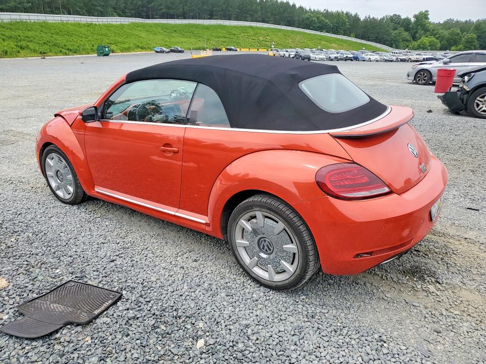 58645026 :رقم المزاد ، 3VW517AT2HM823149 vin ، 2017 Volkswagen Beetle مزاد بيع