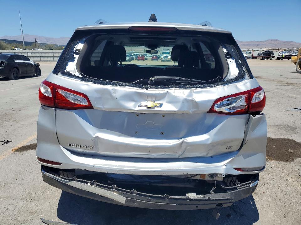 Продаж на аукціоні авто 2018 Chevrolet Equinox, vin: 2GNAXJEV8J6158631, номер лоту: 56858256