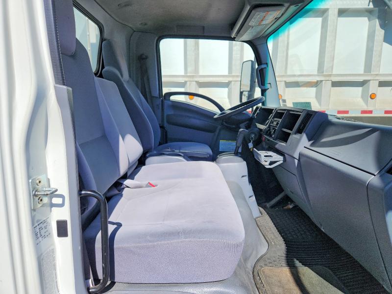 55698976 :رقم المزاد ، JALE5W168K7900974 vin ، 2019 Isuzu Nqr مزاد بيع
