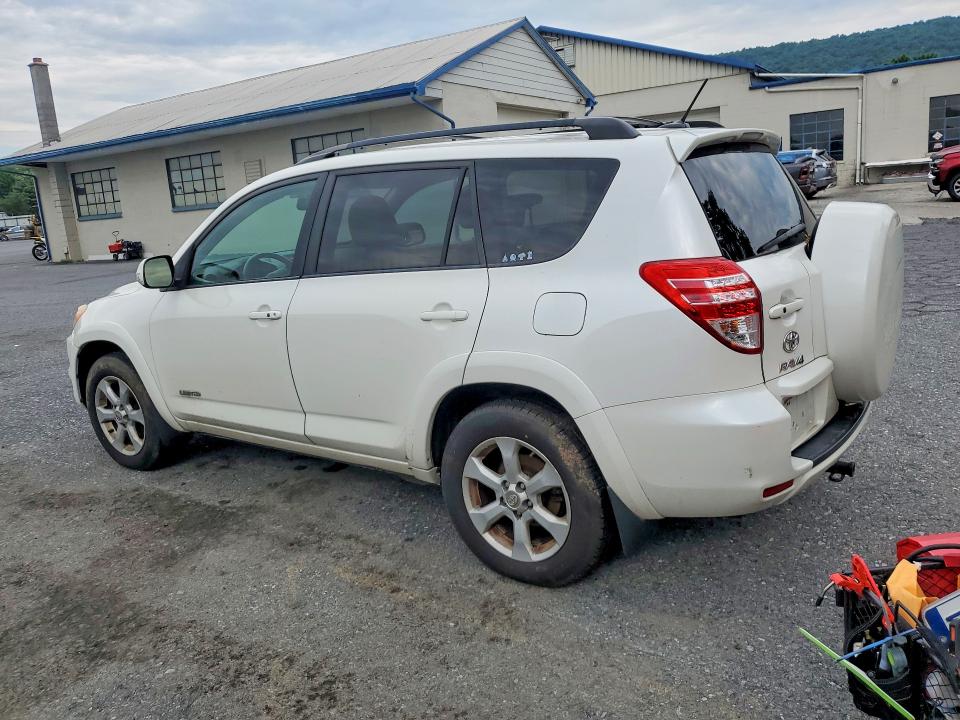 57717746 :رقم المزاد ، 2T3DK4DV4BW046647 vin ، 2011 Toyota Rav4 مزاد بيع