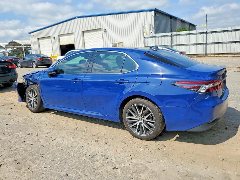 55757946 :رقم المزاد ، 4T1F11AK2PU158836 vin ، 2023 Toyota Camry مزاد بيع