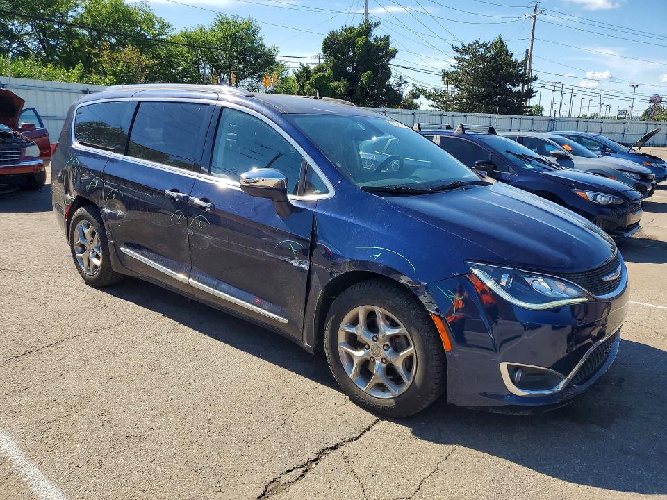 Продажа на аукционе авто 2018 Chrysler Pacifica, vin: 2C4RC1GG9JR314597, номер лота: 56962146