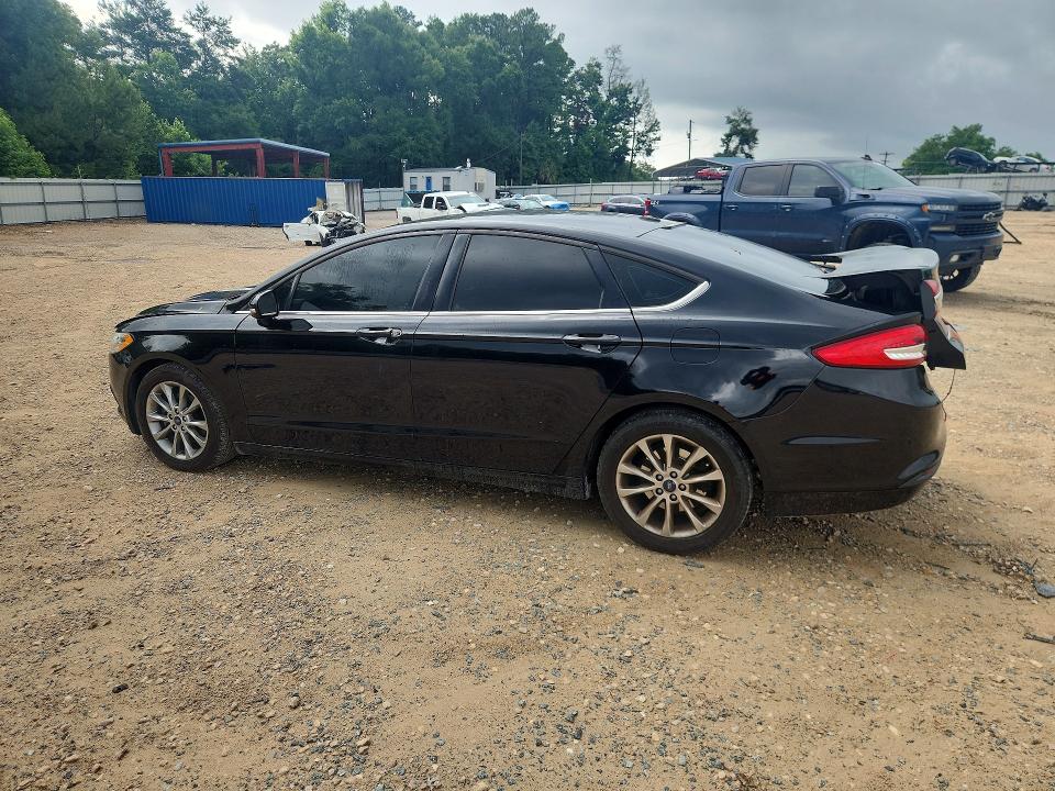 57119256 :رقم المزاد ، 3FA6P0H79HR144882 vin ، 2017 Ford Fusion مزاد بيع