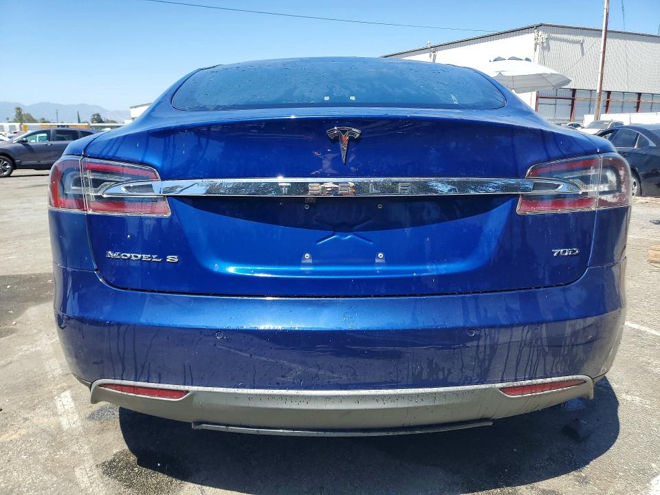 Продажа на аукционе авто 2015 Tesla Model S, vin: 5YJSA1E20FF114287, номер лота: 52920206