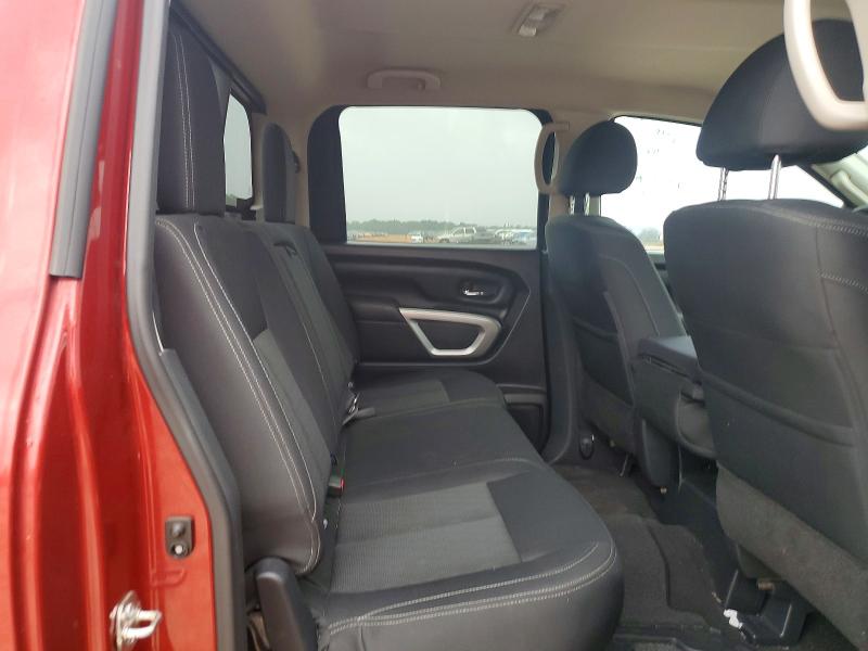 56138996 :رقم المزاد ، 1N6AA1EJ6HN564367 vin ، 2017 Nissan Titan مزاد بيع