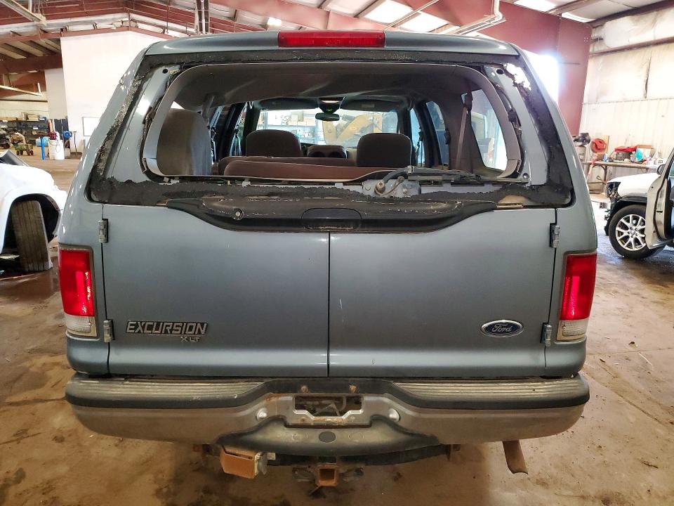 Продажа на аукционе авто 2000 Ford Excursion, vin: 1FMNU40L6YEA00316, номер лота: 55162416