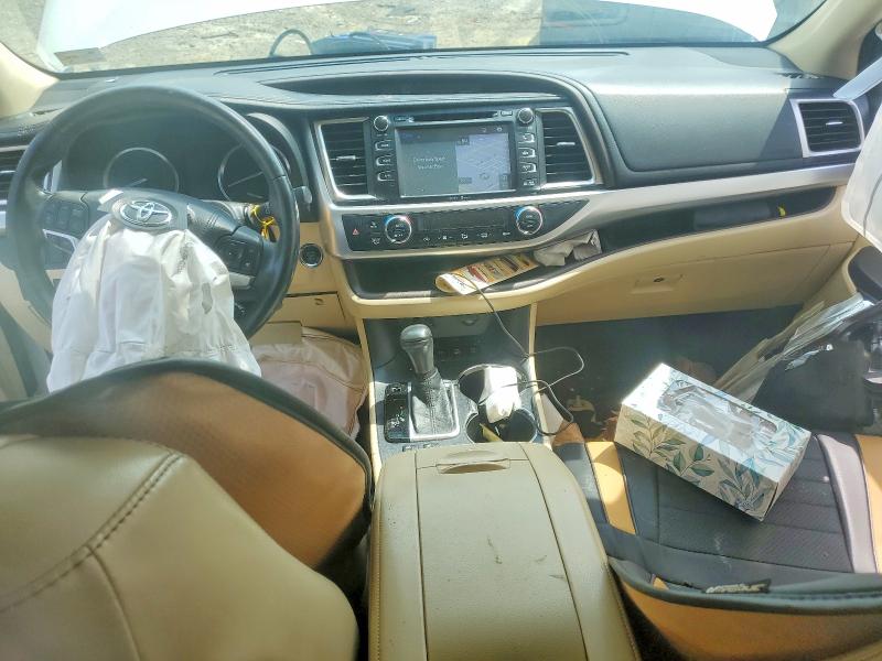 56978826 :رقم المزاد ، 5TDJKRFH9FS161873 vin ، 2015 Toyota Highlander مزاد بيع