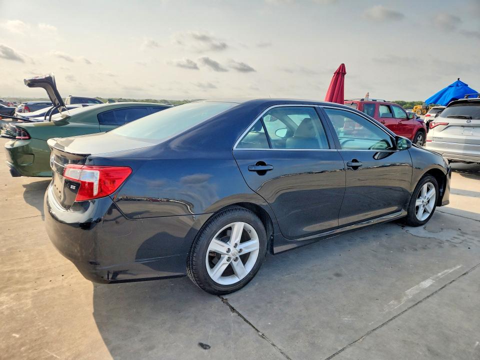 2014 Toyota Camry მანქანა იყიდება აუქციონზე, vin: 4T1BF1FK2EU318848, აუქციონის ნომერი: 57947666