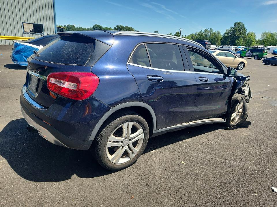 55649176 :رقم المزاد ، WDCTG4EB6HJ345835 vin ، 2017 Mercedes-benz Gla مزاد بيع