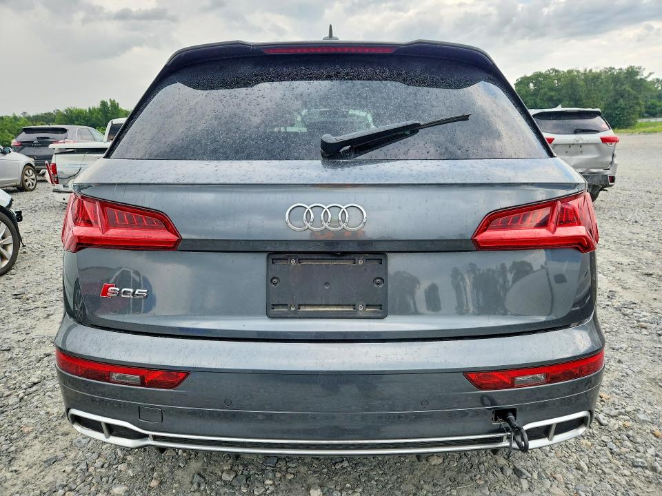 56981516 :رقم المزاد ، WA1C4AFY4J2180023 vin ، 2018 Audi Sq5 مزاد بيع