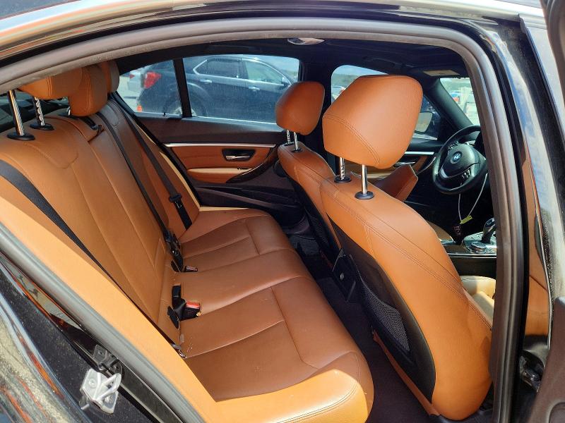 55550776 :رقم المزاد ، WBA8B9G54HNU50975 vin ، 2017 Bmw 330 مزاد بيع