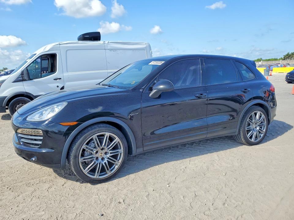 57230336 :رقم المزاد ، WP1AE2A24BLA92800 vin ، 2011 Porsche Cayenne مزاد بيع